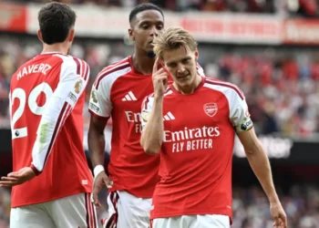 Arsenal come from a goal down to beat Chelsea